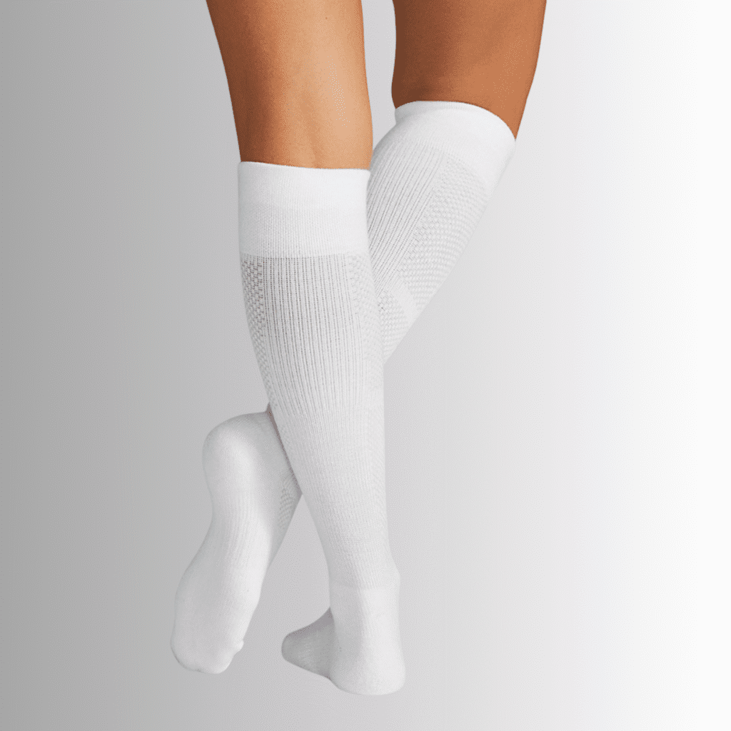 Untitled design 32 compression socks for women 20-30